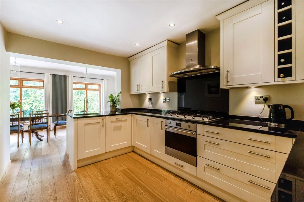 Property photo 3 of 16 Kitchen