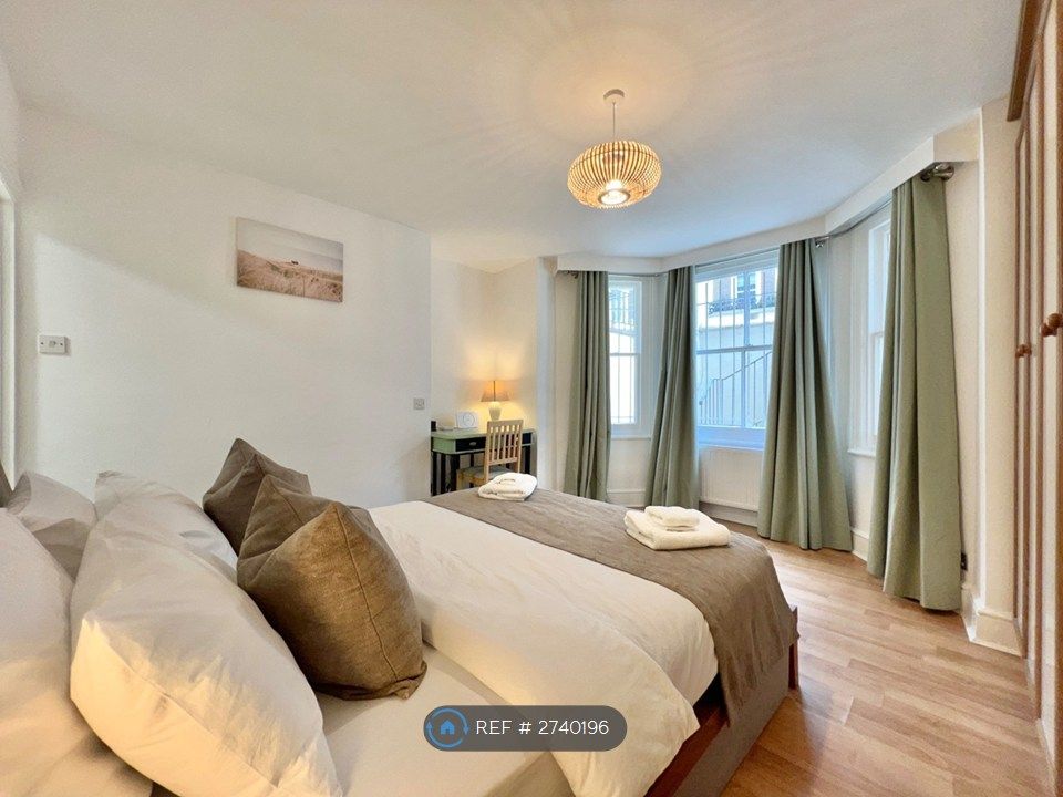 Property photo 3 of 31