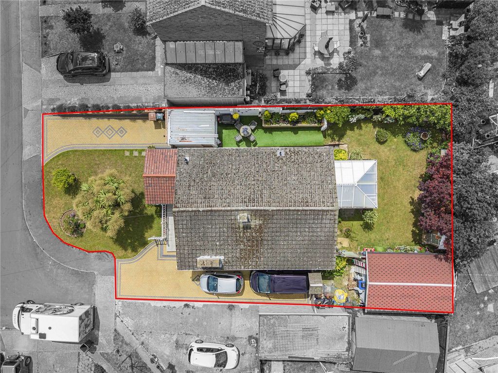Property photo 1 of 21 Picture No. 12
