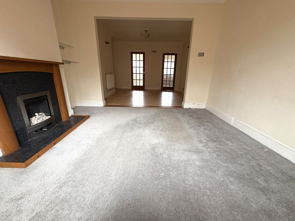 Property photo 3 of 13 Photo 13