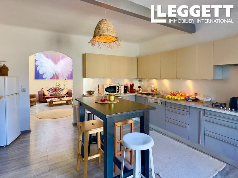 Property photo 3 of 10