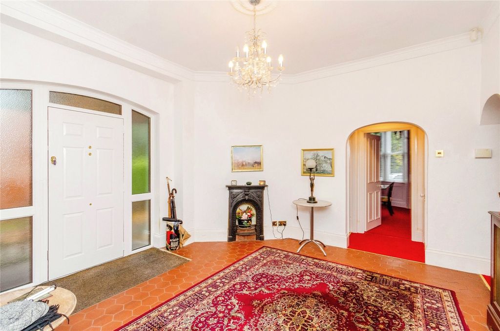 Property photo 2 of 17 Picture No. 11