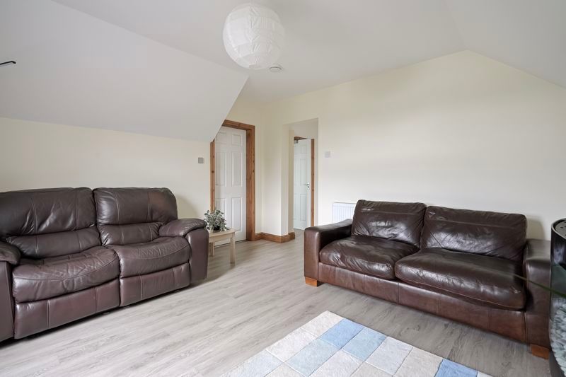 Property photo 3 of 13 Lounge