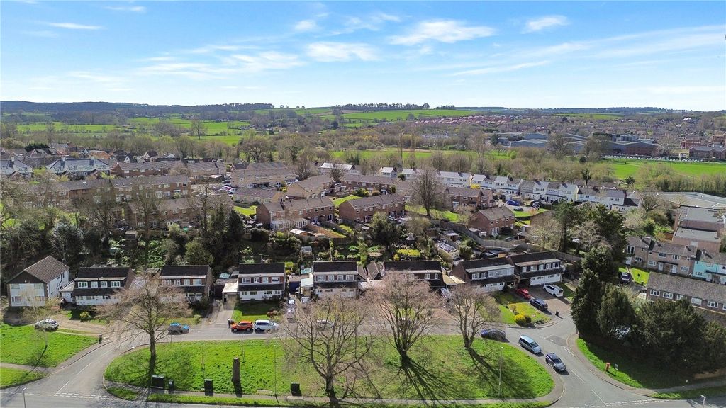 Property photo 2 of 20 Picture No. 27