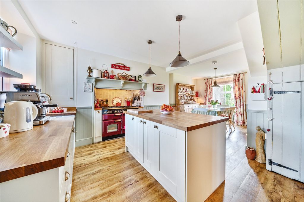 Property photo 2 of 20 Picture No. 07