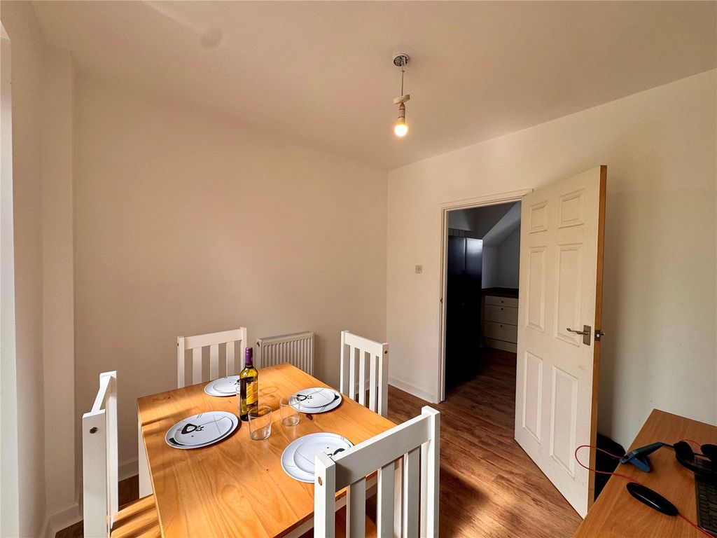 Property photo 3 of 11 Picture No. 06