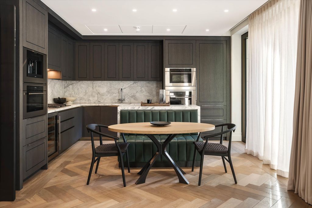 Property photo 3 of 10 Image