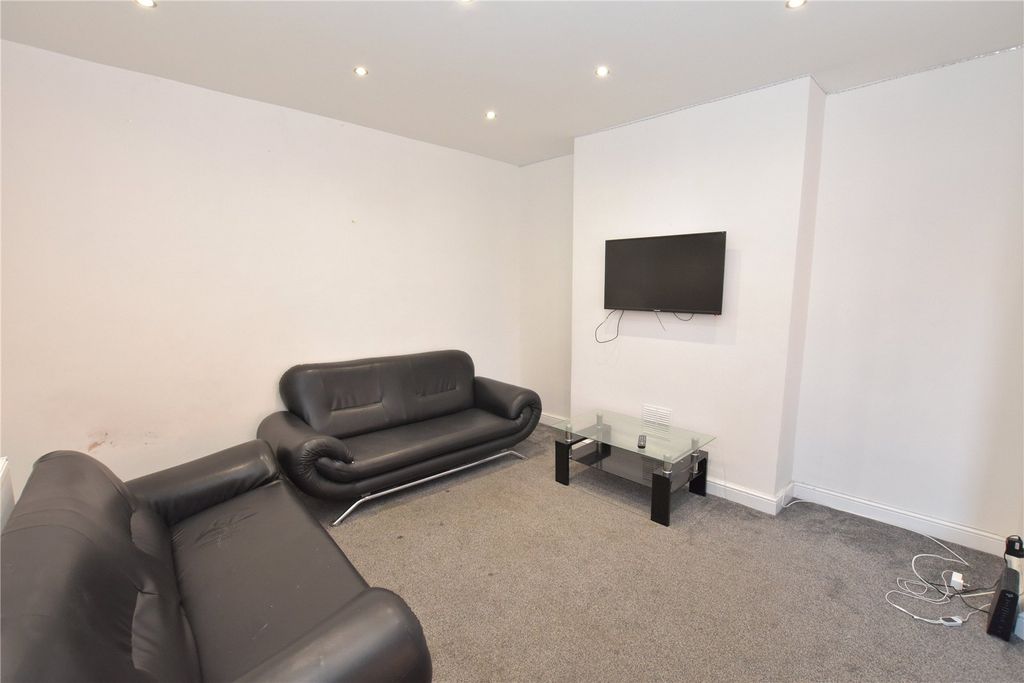 Property photo 3 of 15 Picture No. 20