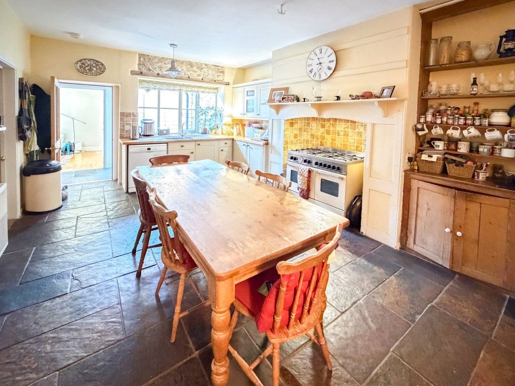 Property photo 2 of 9 Picture No. 02