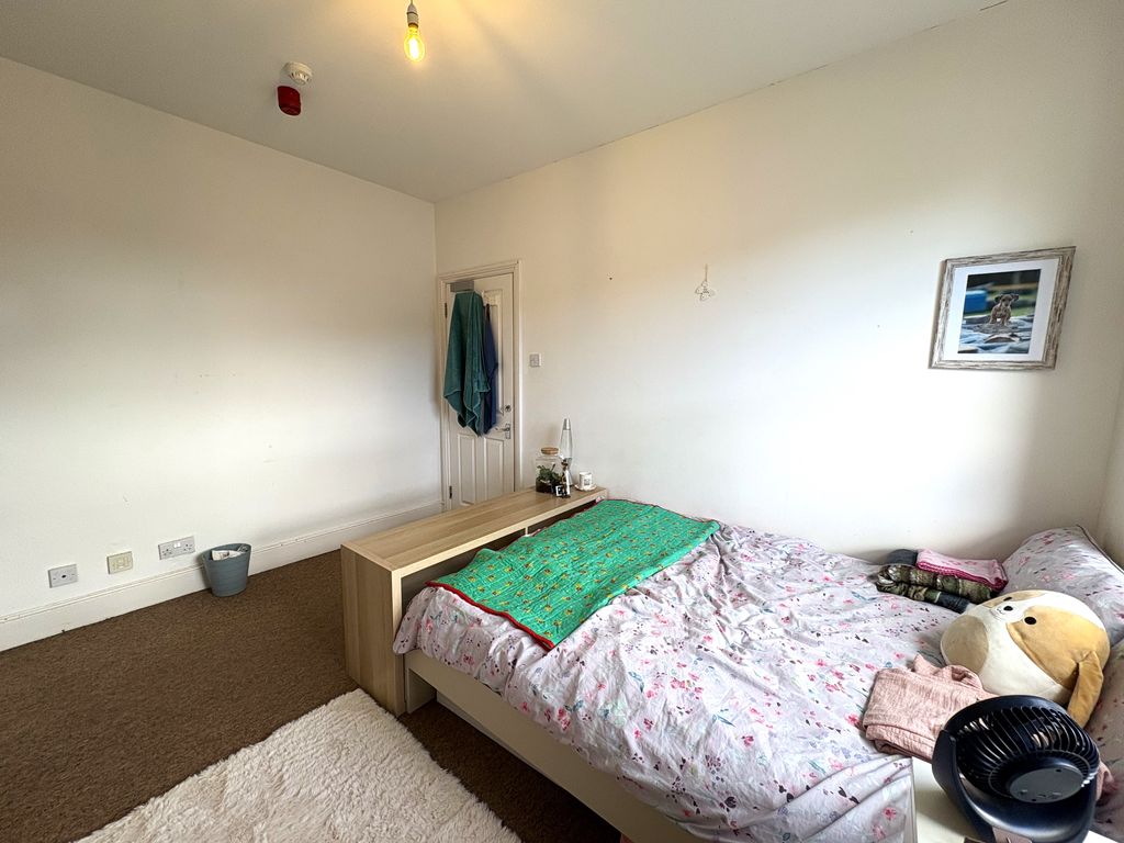 Property photo 3 of 13 Bedroom