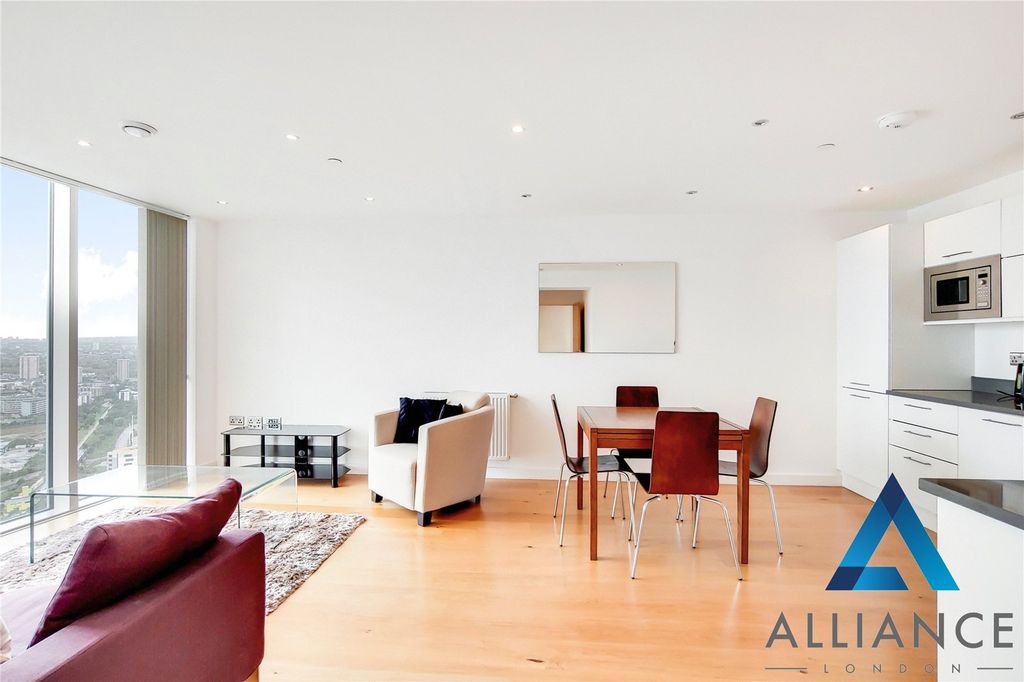 Property photo 3 of 11 Picture No. 15