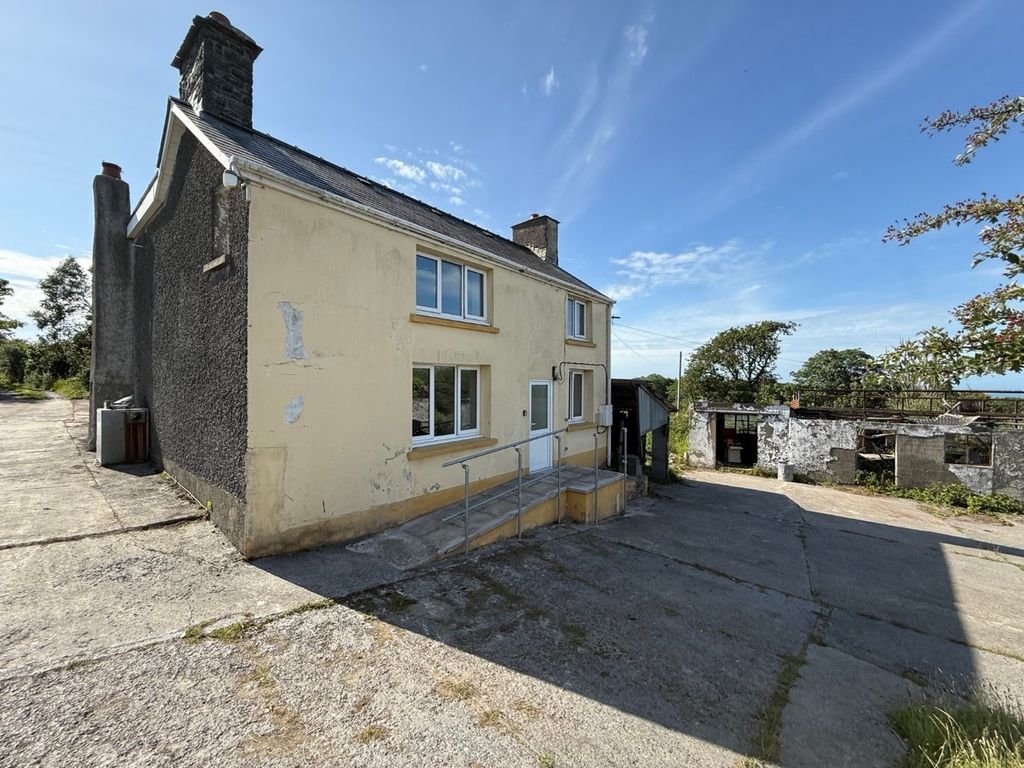 Property photo 3 of 49