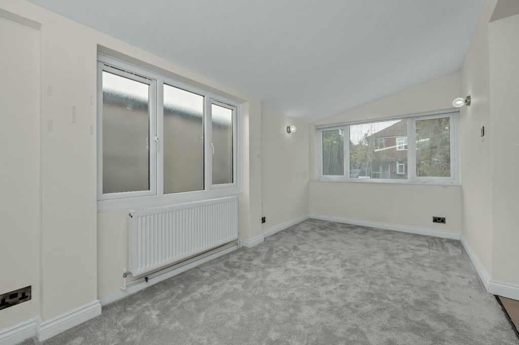 Property photo 3 of 19 Family Room