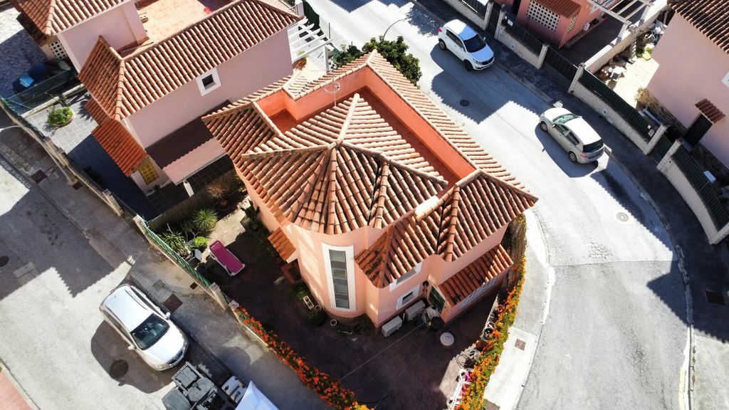 Property photo 2 of 30