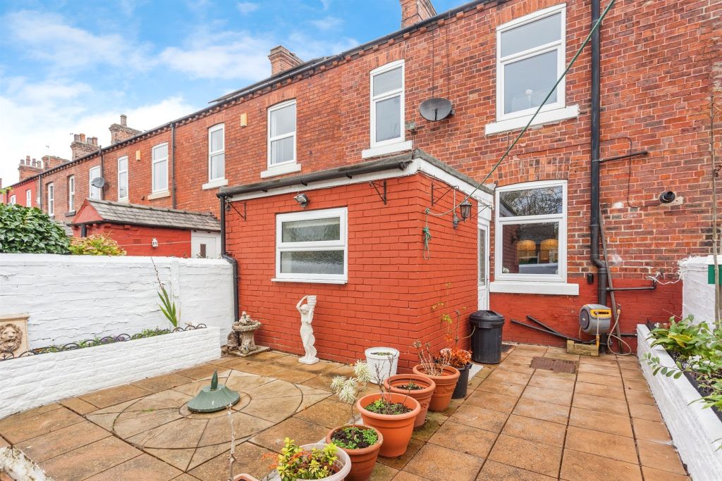 Property photo 3 of 19