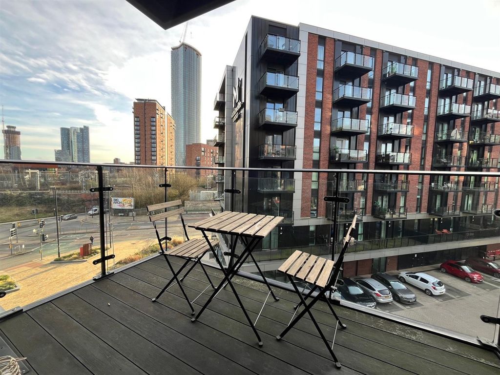 Property photo 3 of 11