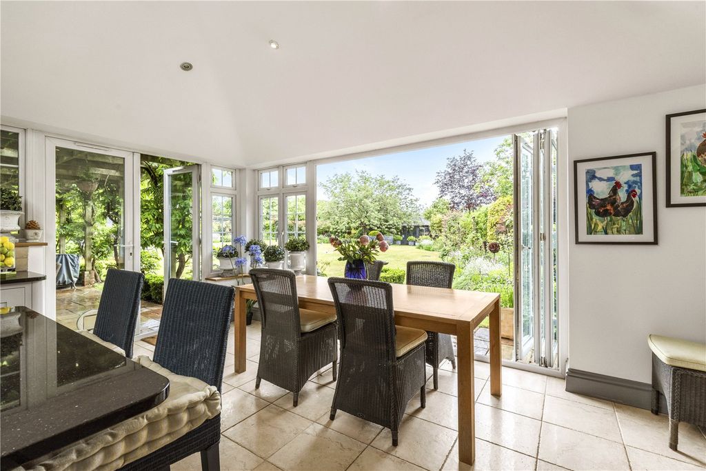 Property photo 3 of 19 Dining Room
