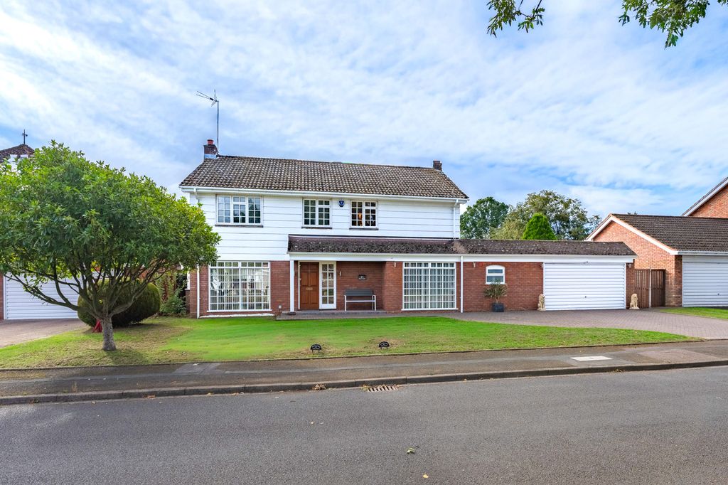 Property photo 1 of 31