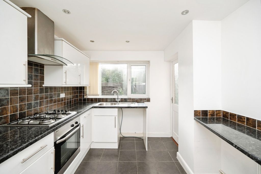 Property photo 2 of 22 Pbox-Img.Jpg