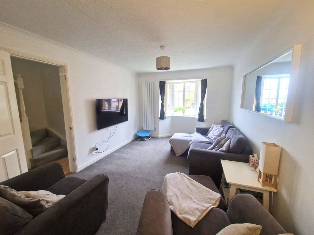 Property photo 3 of 16