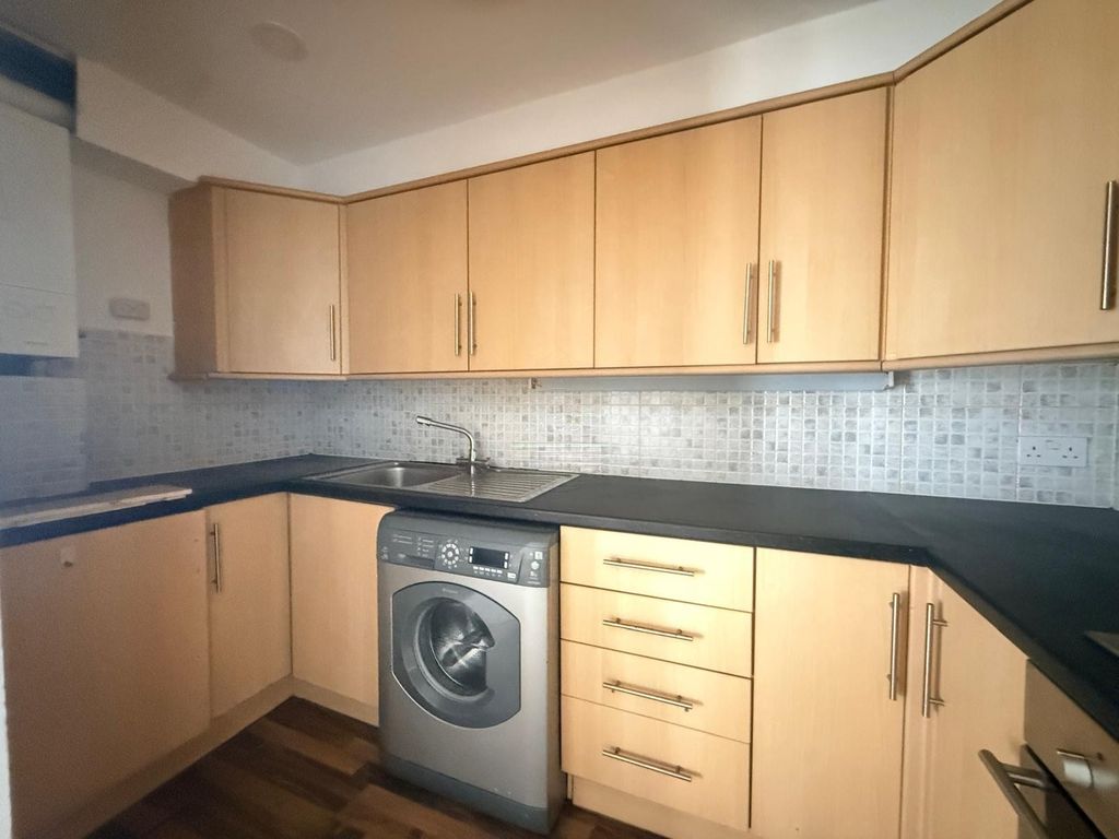 Property photo 3 of 5