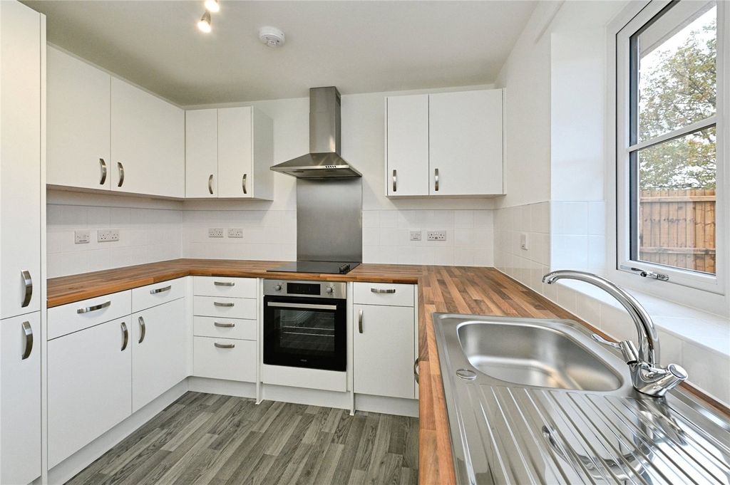 Property photo 3 of 15 Picture No. 14