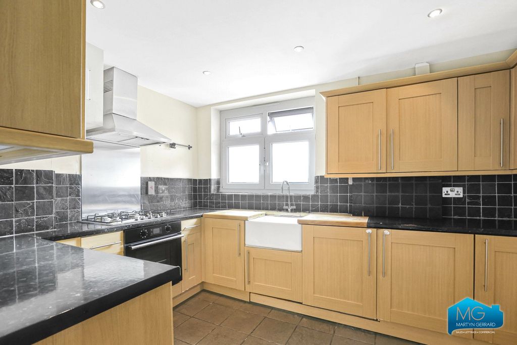 Property photo 3 of 13 Picture No. 01