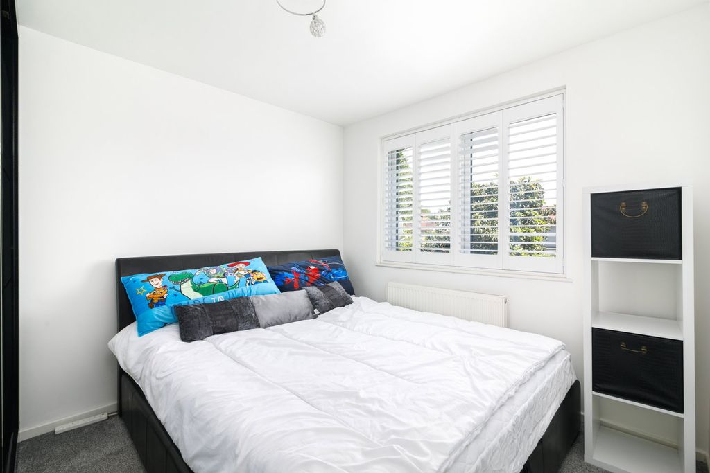 Additional image 17 of 5 bed detached house for saleHounslow Road, Feltham TW14