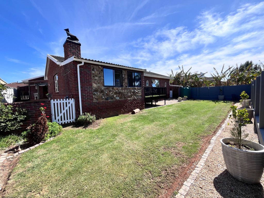 Property photo 2 of 46 1Jf1713361