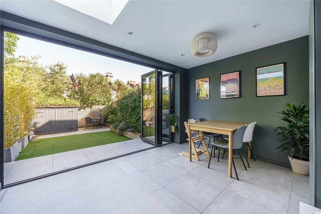 Property photo 2 of 14 Dining Area Part 2