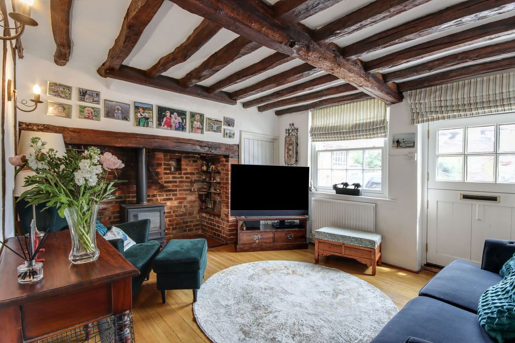 Property photo 2 of 48