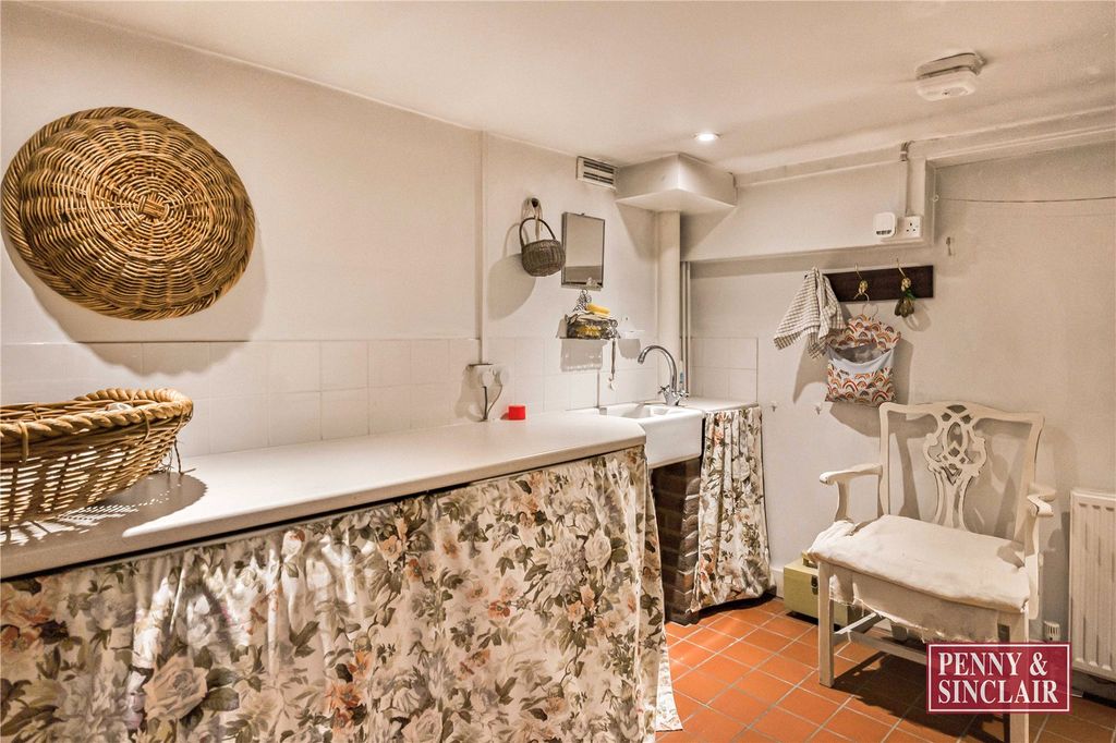 Additional image 22 of 3 bed terraced house to rentRegatta Short Let - Market Place RG9