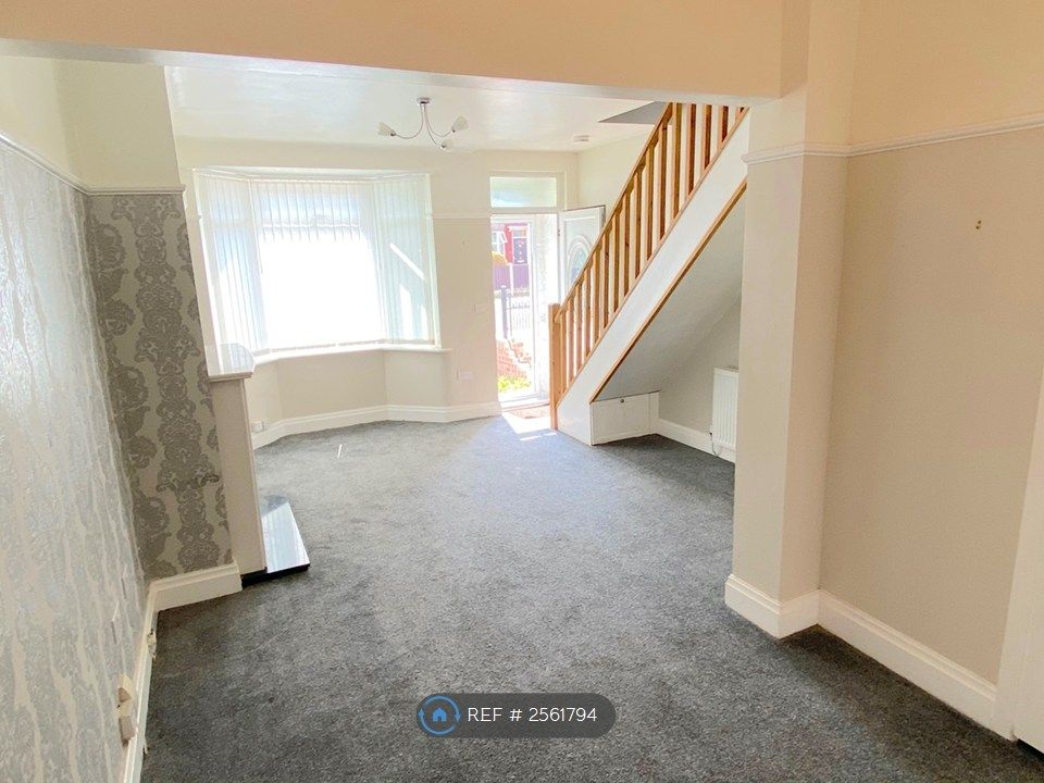 Property photo 2 of 21