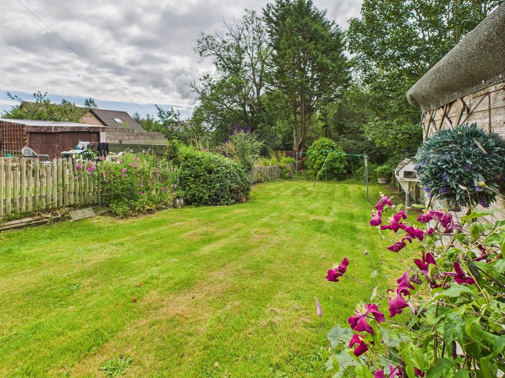 Property photo 2 of 21