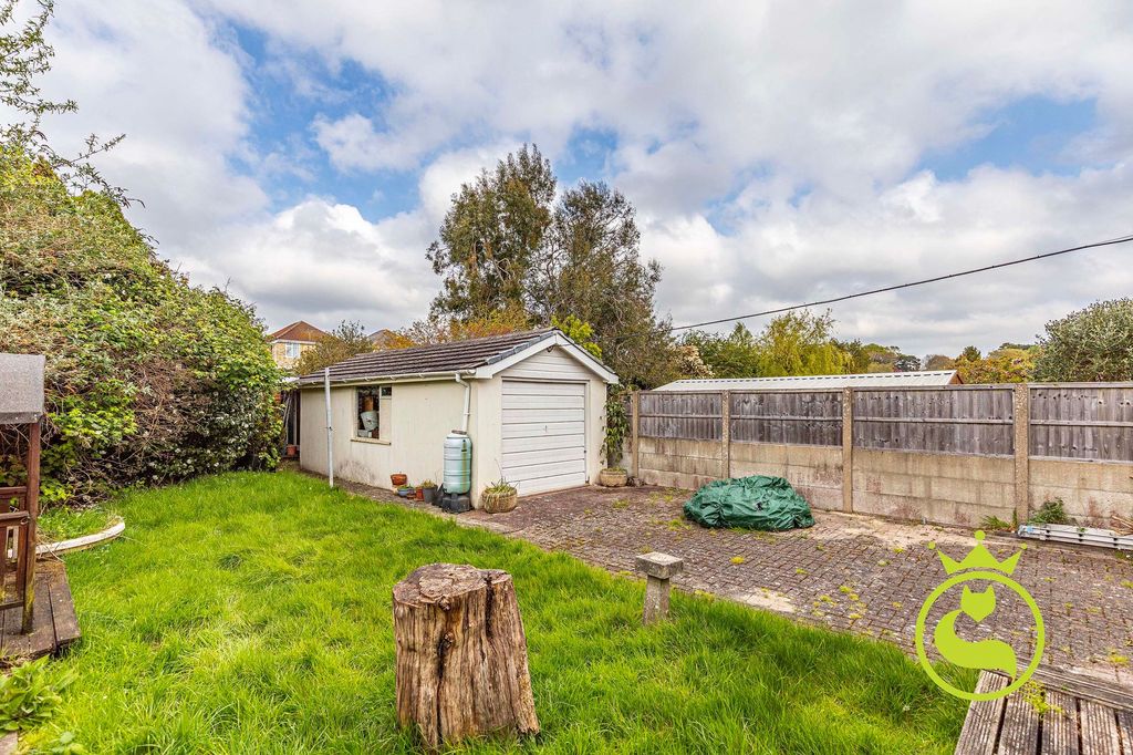 Property photo 2 of 14