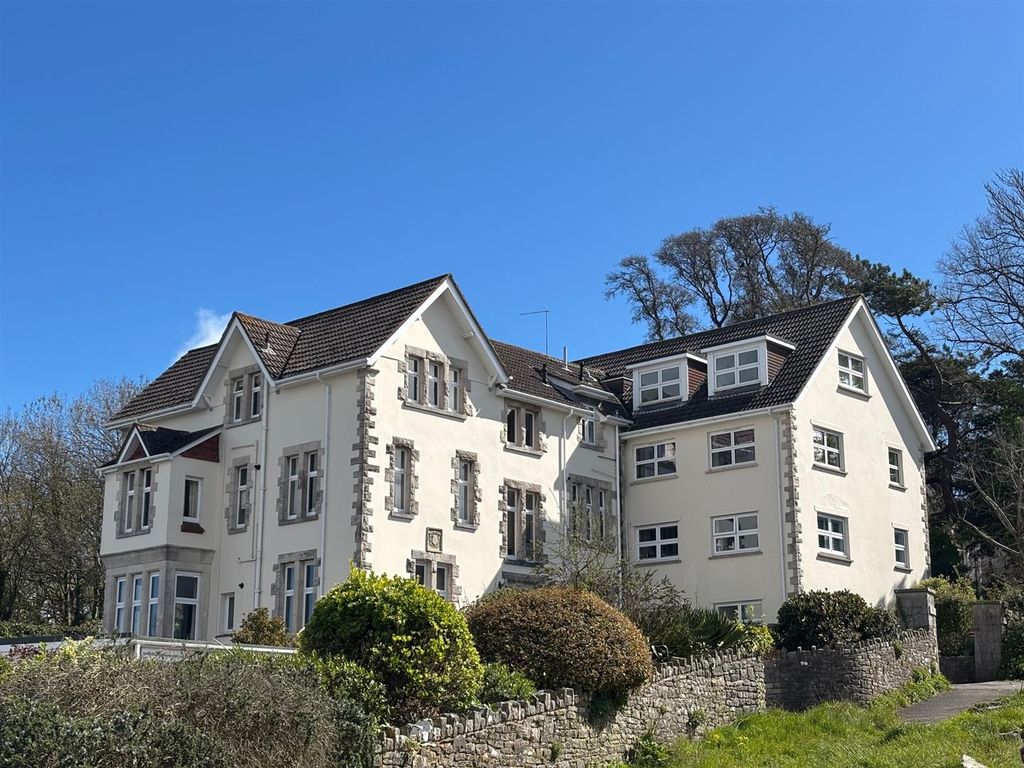 Property photo 1 of 18 4322 Windowcard.Jpeg