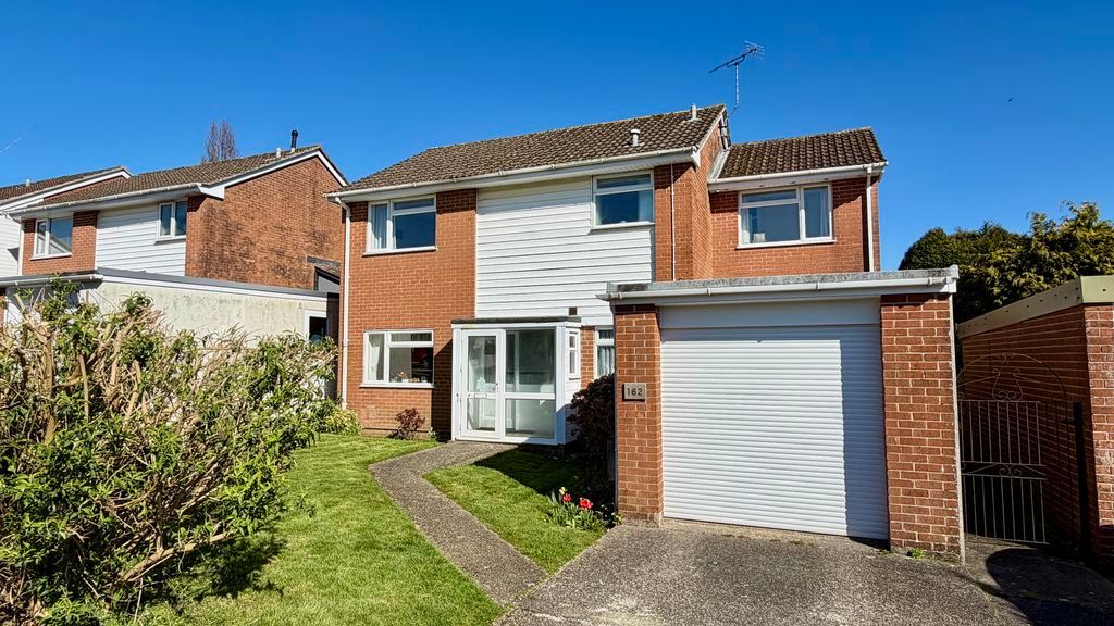 Property photo 1 of 15 Front Aspect