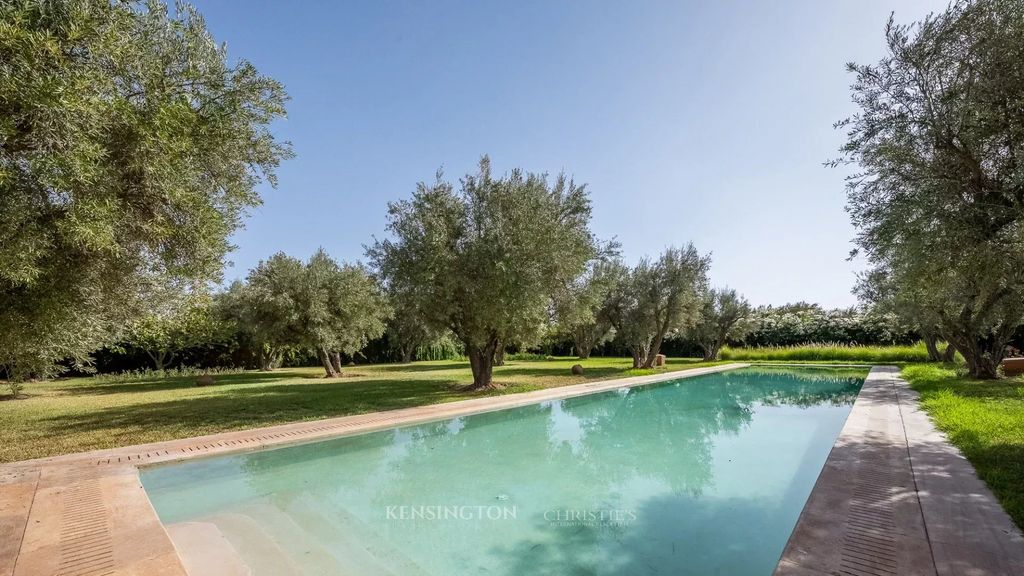 Property photo 3 of 74