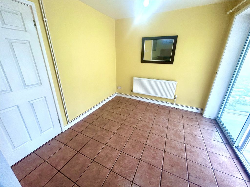 Property photo 3 of 11 Picture No. 06