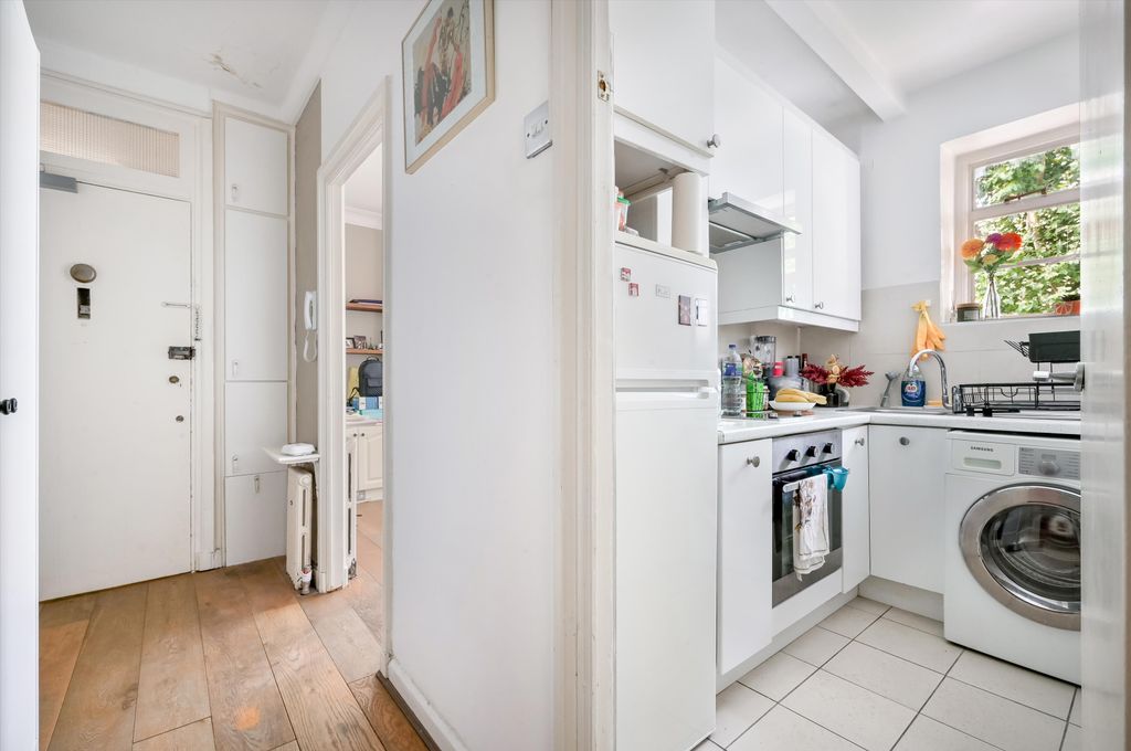 Property photo 2 of 11 Image