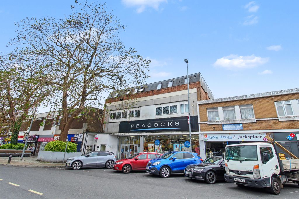 Property photo 1 of 11 Flat 1, 48F High Street, Cosham, Portsmouth, Hampshire Po6 3Ag