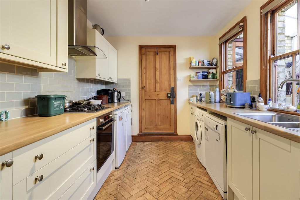 Property photo 3 of 23 Img (15).Jpg