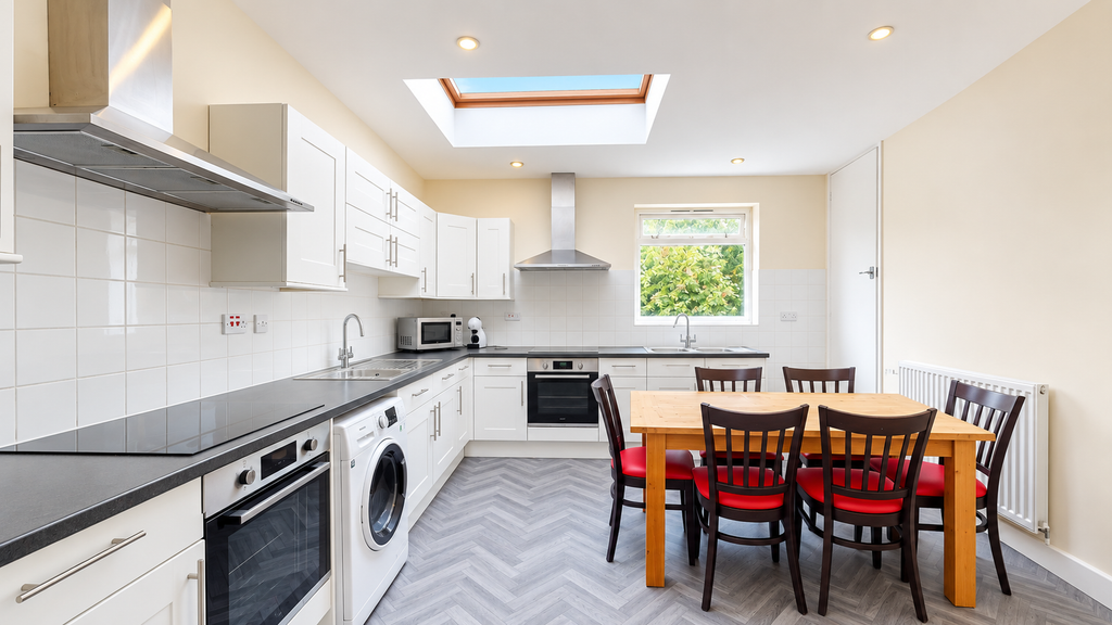Property photo 1 of 17 Kitchen - Angle 2