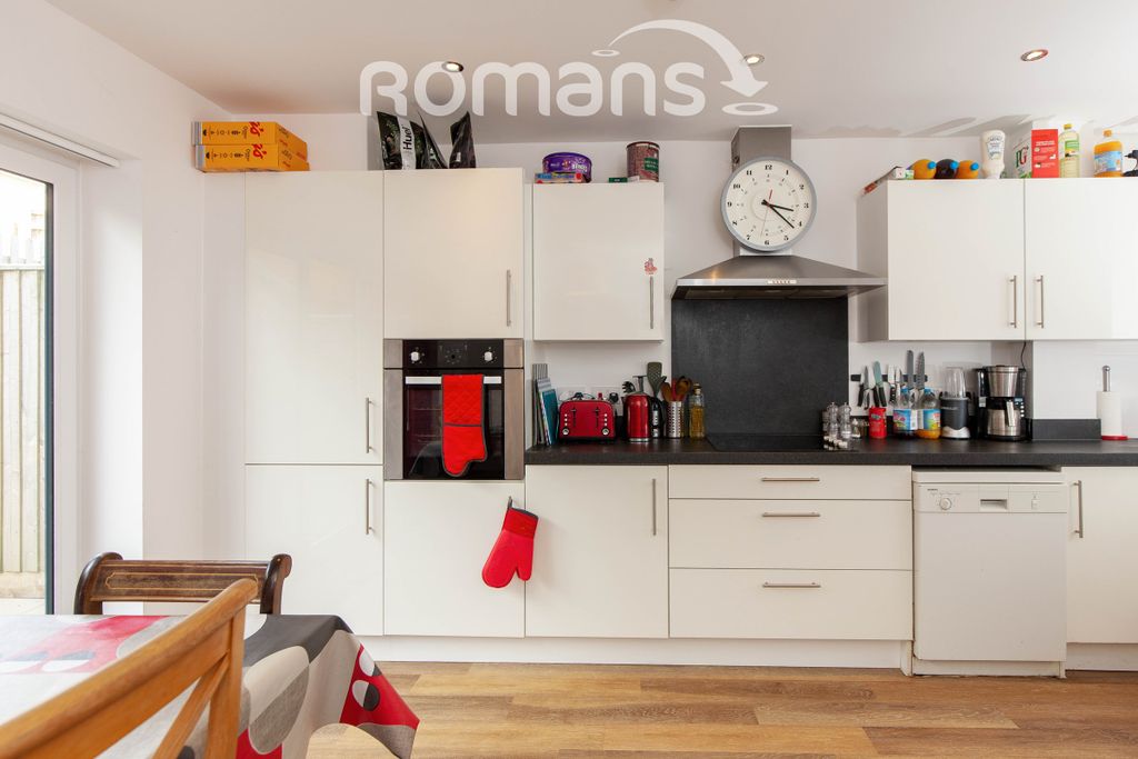Property photo 3 of 17 3