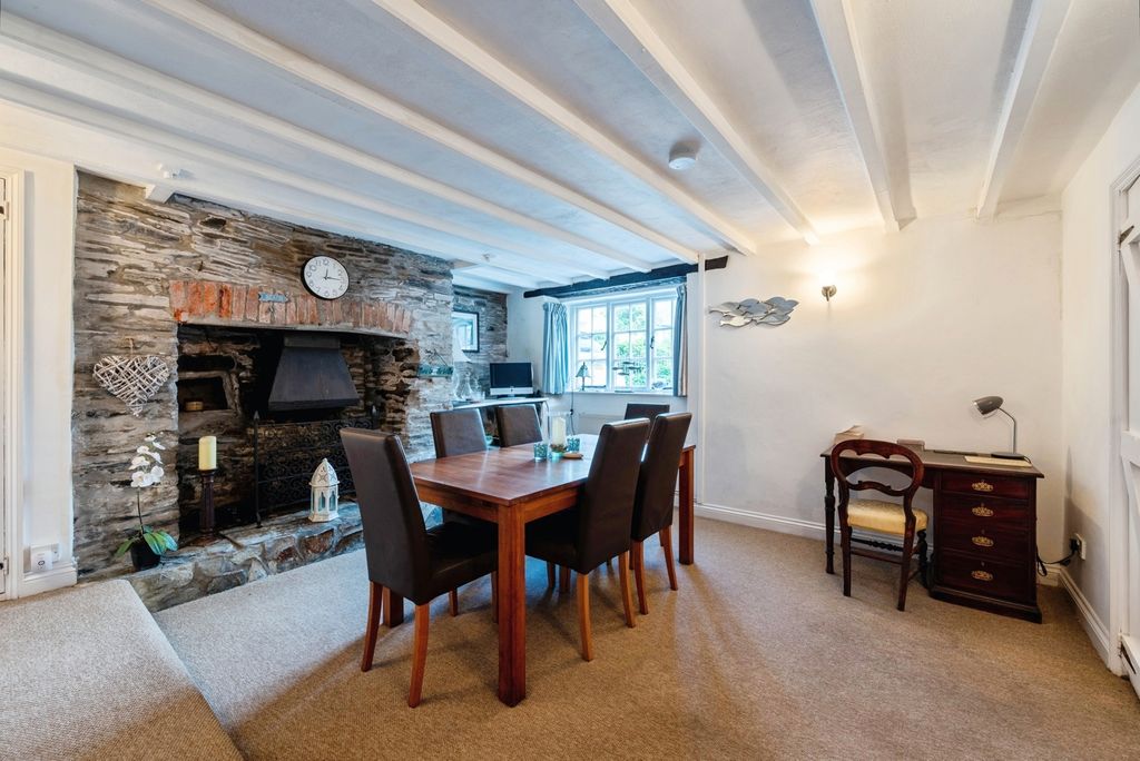 Property photo 3 of 20 Pbox-Img.Jpg