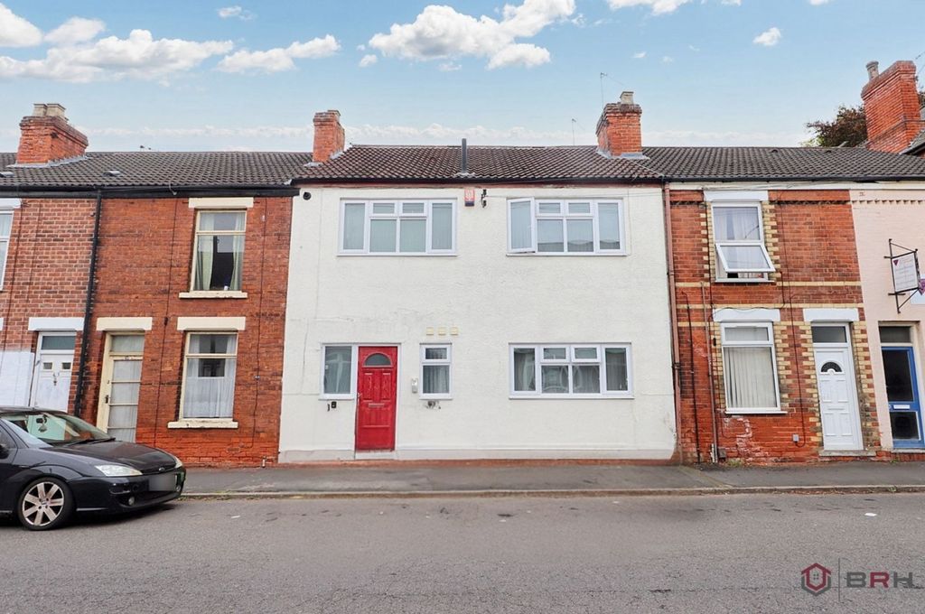 Property photo 1 of 12