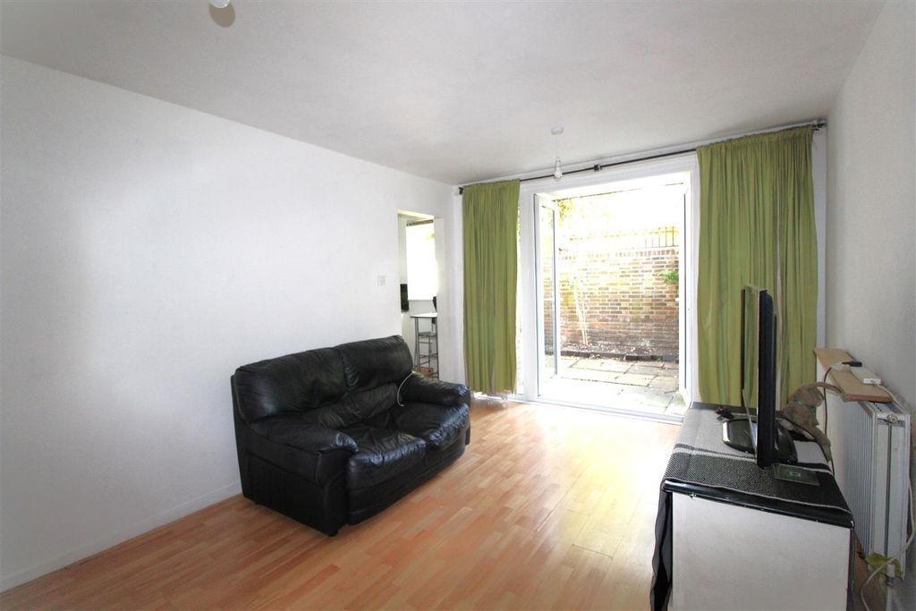 Property photo 1 of 6 Img_3930.Jpg