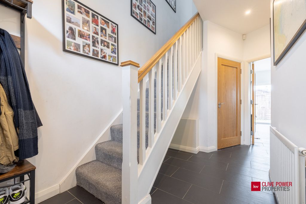 Additional image 5 of 4 bed detached house for saleBelvedere Heights, Warrenpoint BT34