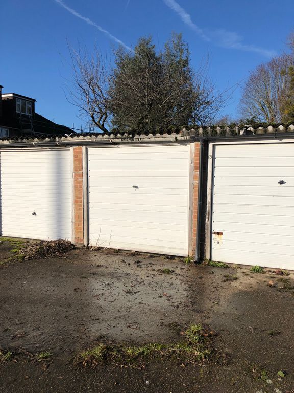 Property photo 1 of 3