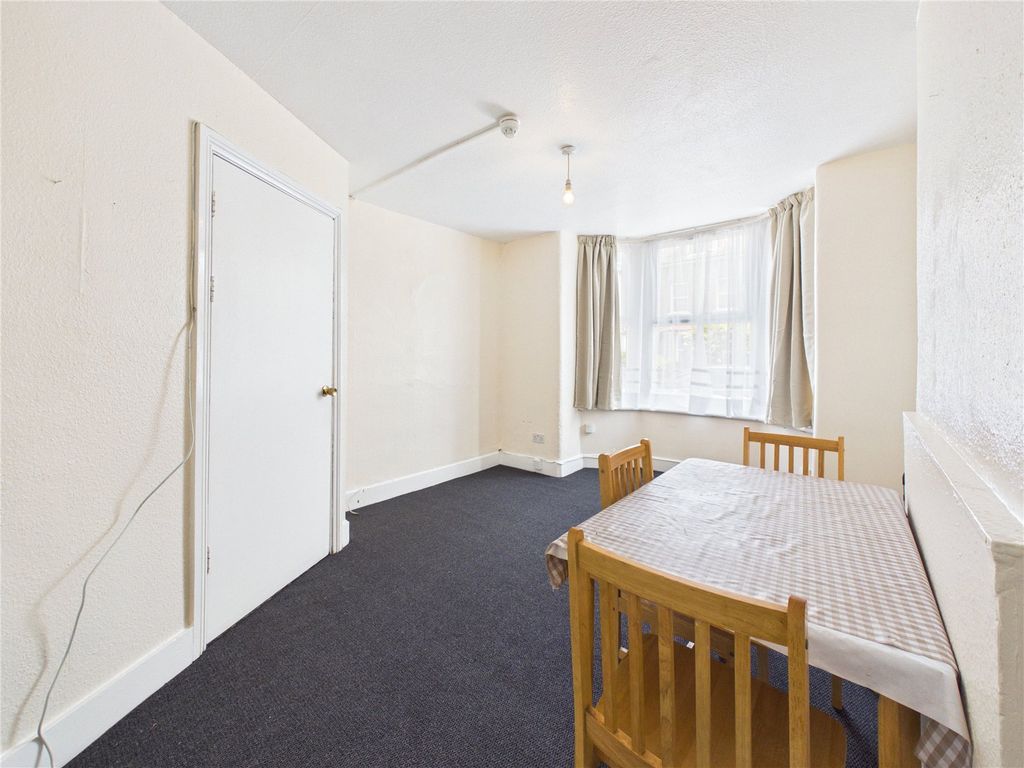 Property photo 2 of 14 Picture No. 20